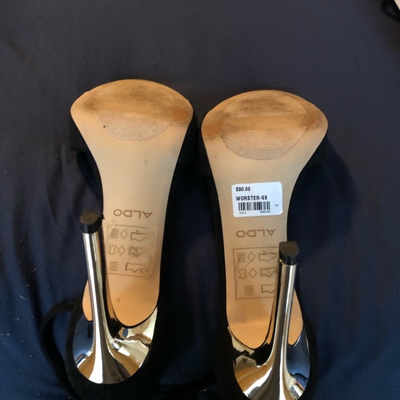 Heels - Picture 2 of 3